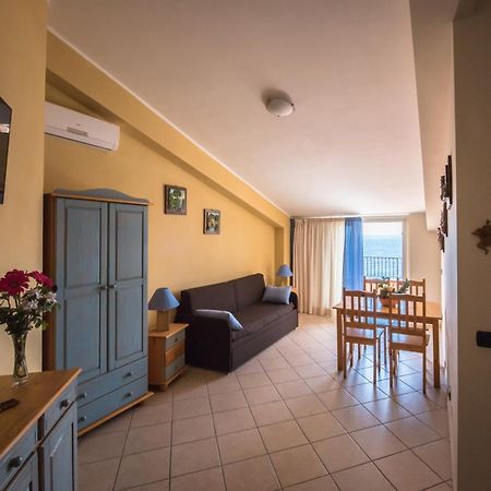 B&B La Sirena Santa Teresa Di Riva Esterno foto