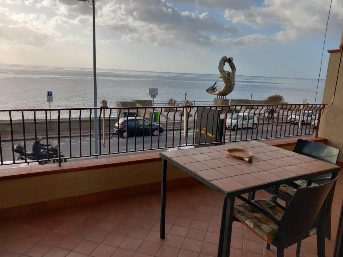 B&B La Sirena Santa Teresa Di Riva Esterno foto
