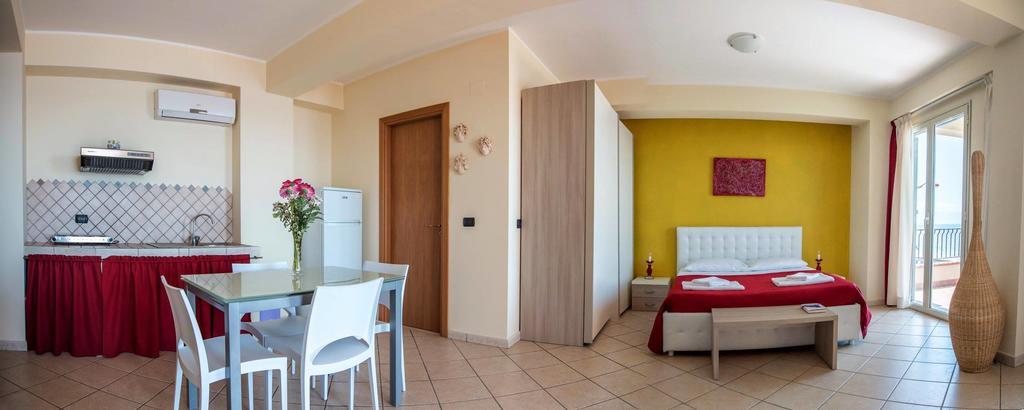 B&B La Sirena Santa Teresa Di Riva Esterno foto