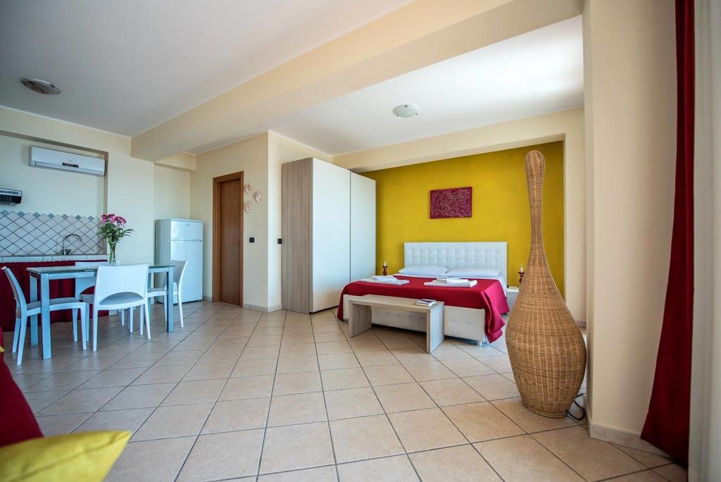 B&B La Sirena Santa Teresa Di Riva Esterno foto